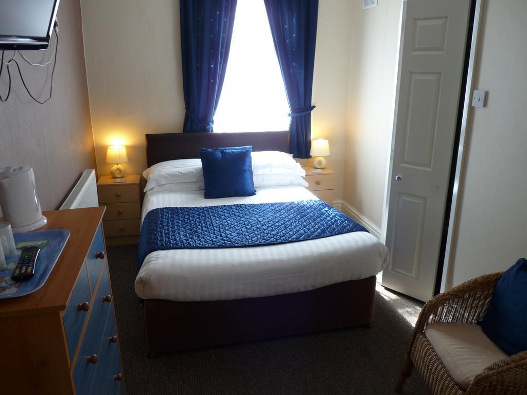 The Cumbrian Hotel Blackpool Bagian luar foto