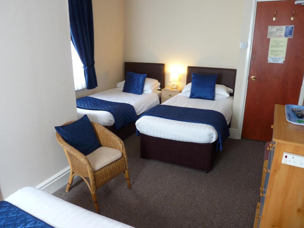 The Cumbrian Hotel Blackpool Bagian luar foto