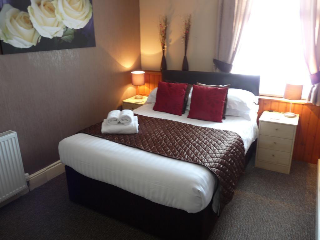 The Cumbrian Hotel Blackpool Bagian luar foto